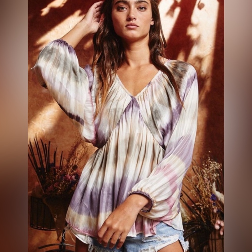 BUCKETLIST Purple Lurex Metallic Glitter Shine  Knit Top - Picture 2 of 5